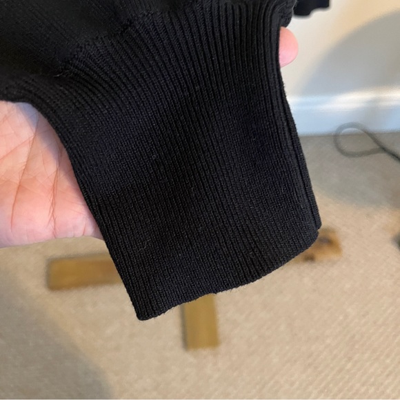 Melanie Lynn Black and White Striped Sweater Size Large. - Picture 5 of 7